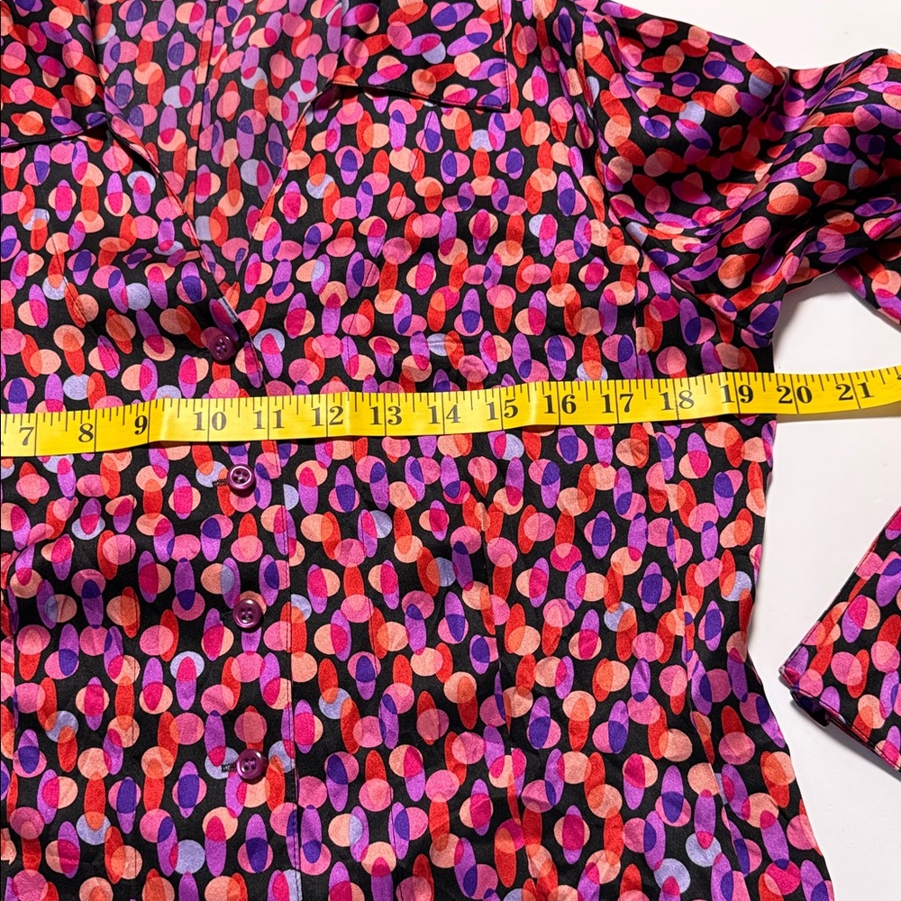 I.E. Colorful 100% Silk Blouse with colorful dotted long sleeve button down EUC - Picture 11 of 13